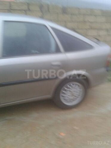 Opel Vectra 1996, 310,000 km - 1.8 l - Bakı