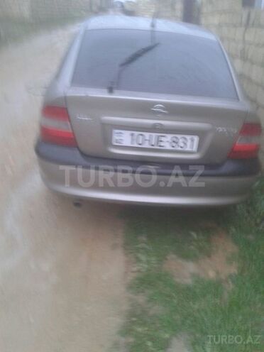 Opel Vectra 1996, 310,000 km - 1.8 l - Bakı