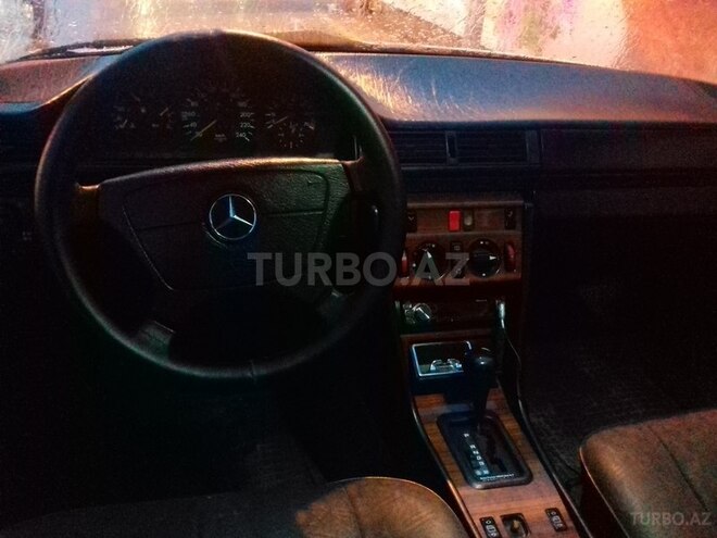 Mercedes E 220 1994, 440,000 km - 2.2 l - Bakı