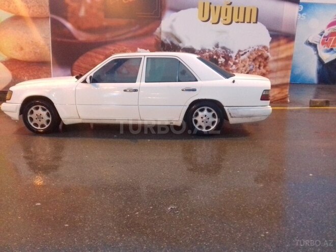 Mercedes E 220 1994, 440,000 km - 2.2 l - Bakı