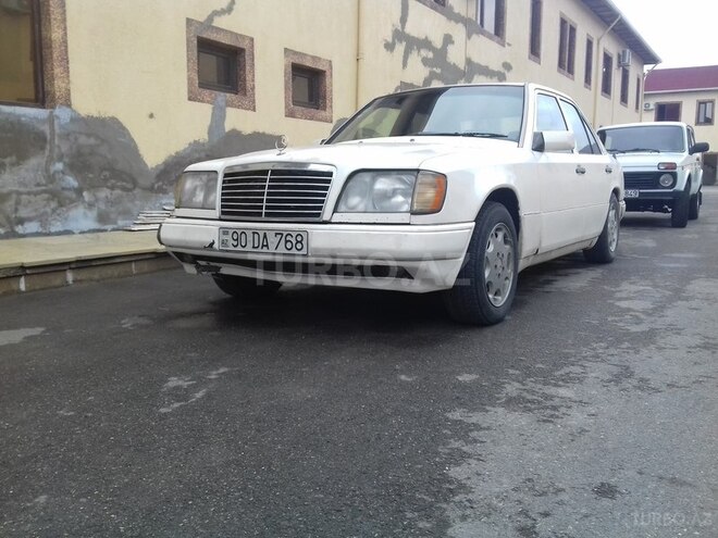Mercedes E 220 1994, 440,000 km - 2.2 l - Bakı