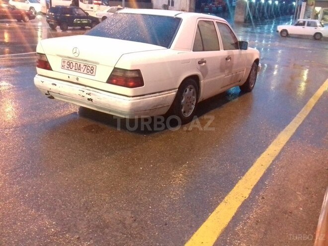 Mercedes E 220 1994, 440,000 km - 2.2 l - Bakı