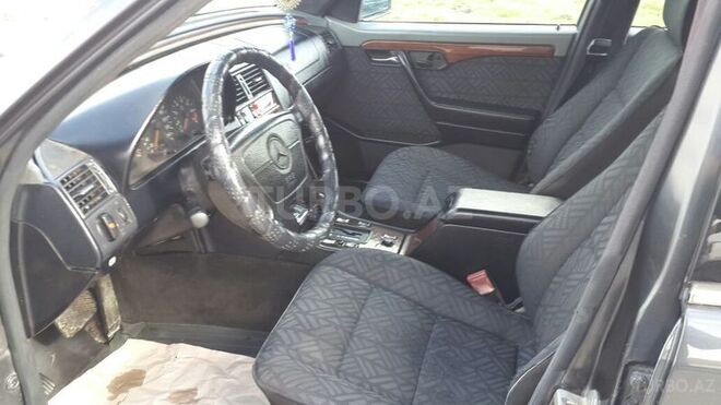 Mercedes C 220 1995, 342,000 km - 2.2 l - Bakı