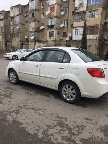 Kia Rio 2010, 166,000 km - 1.4 л - Sumqayıt