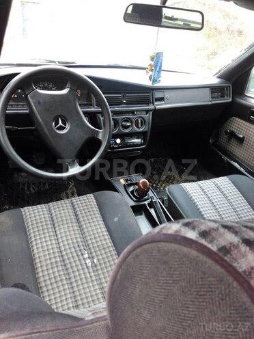Mercedes 190 1992, 240,000 km - 1.8 l - Masallı