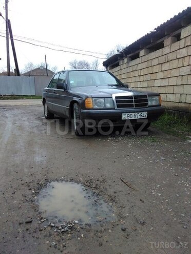 Mercedes 190 1992, 240,000 km - 1.8 l - Masallı