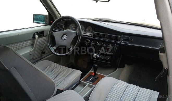 Mercedes 190 1991, 212,900 km - 1.8 l - Bakı