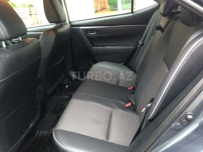 Toyota Corolla 2015, 32,000 km - 1.8 l - Bakı
