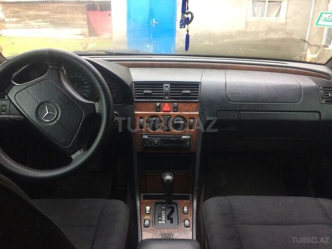 Mercedes C 180 1996, 180,000 km - 1.8 л - Masallı