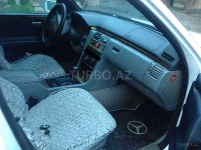 Mercedes E 230 1996, 300,000 km - 2.3 l - Bakı