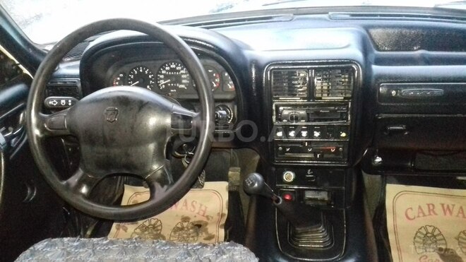 GAZ 3110 2001, 220,558 km - 2.4 l - Quba
