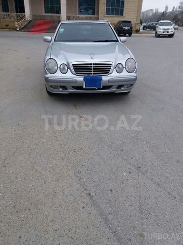 Mercedes E 240 2001, 191,000 km - 2.6 l - Bakı