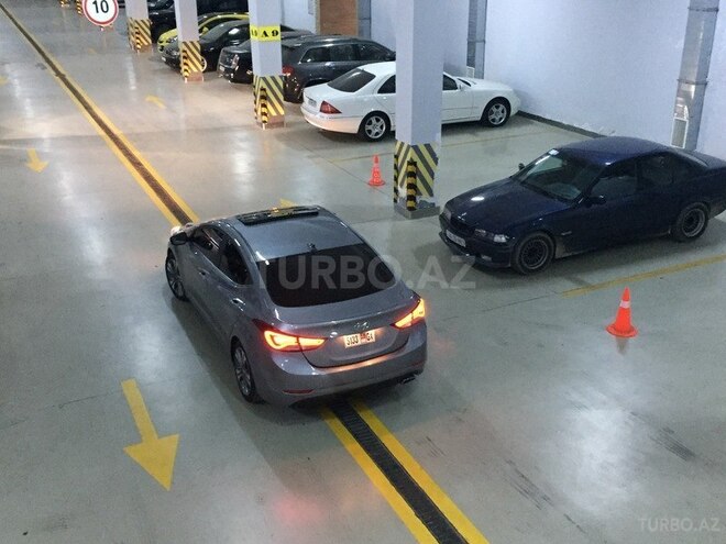 Hyundai Elantra 2015, 36,000 km - 1.8 l - Bakı