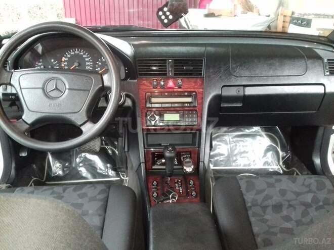 Mercedes C 200 1998, 90,186 km - 2.0 л - Zaqatala