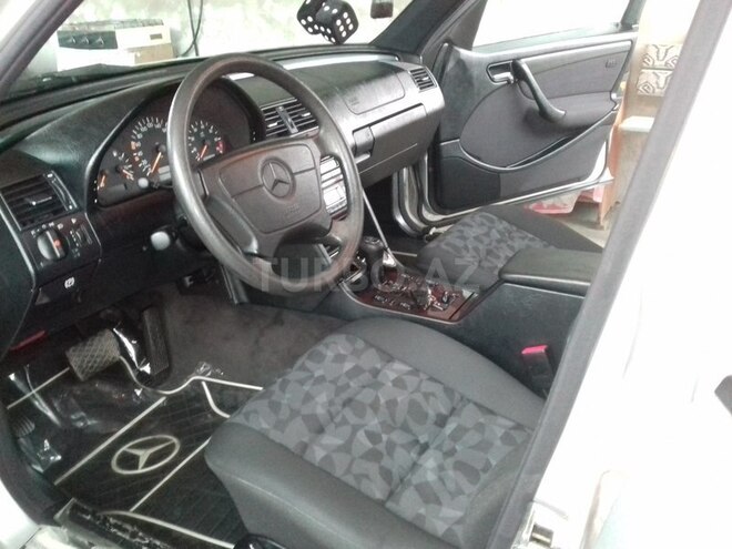 Mercedes C 200 1998, 90,186 km - 2.0 л - Zaqatala