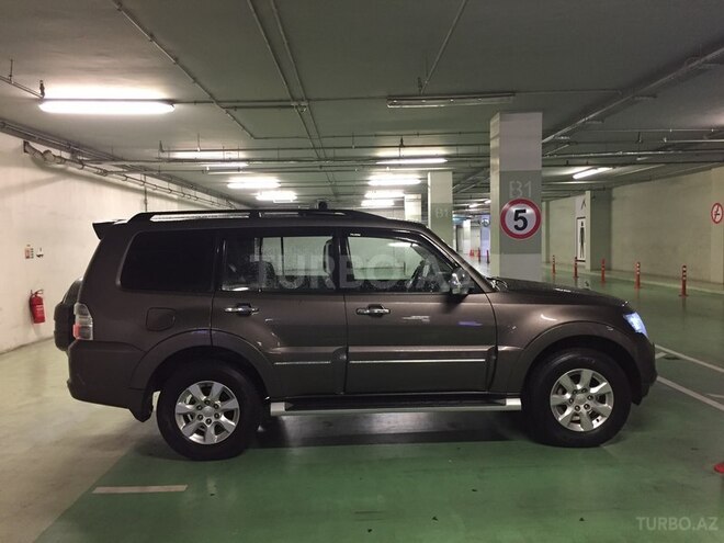 Mitsubishi Pajero 2013, 55,000 km - 0.3 л - Bakı