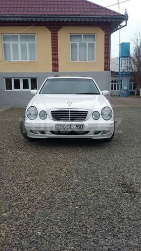Mercedes E 240 2001, 298,000 km - 2.4 l - Lənkəran