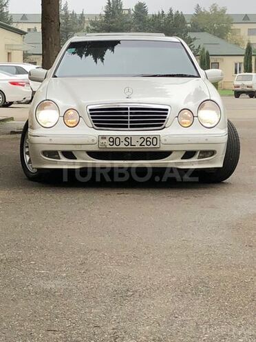 Mercedes E 240 2001, 298,000 km - 2.4 l - Lənkəran