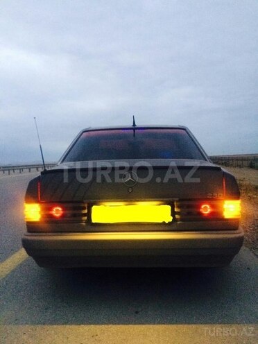 Mercedes 190 1992, 130,000 km - 2.3 l - Bakı