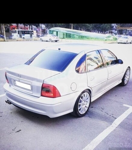 Opel  1999, 199,500 km - 2.0 l - Bakı