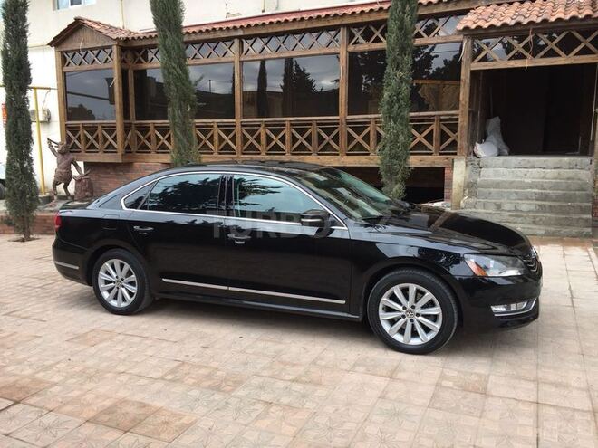 Volkswagen Passat 2012, 113,800 km - 2.5 л - Bakı