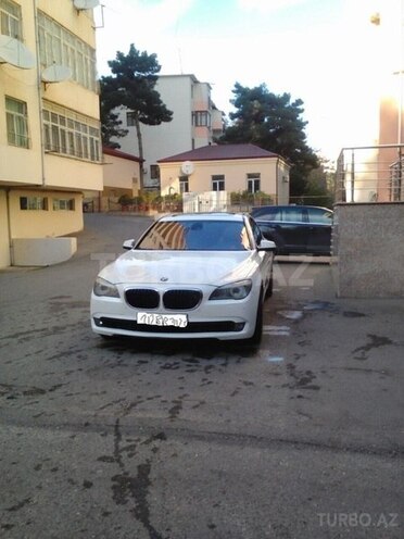 BMW 750 2009, 145,000 km - 4.4 l - Bakı