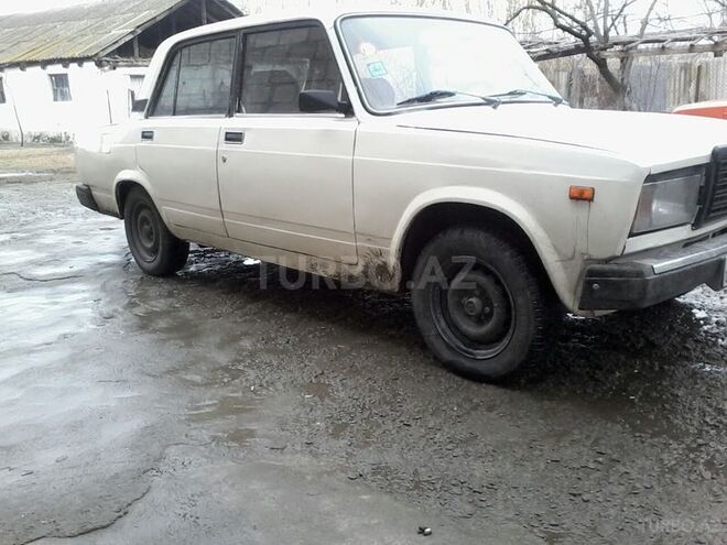 LADA (VAZ) 2107 1985, 280,000 km - 1.5 l - Yevlax