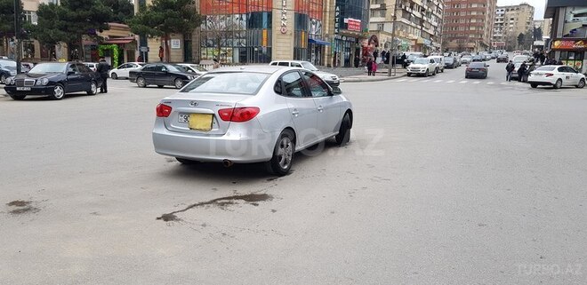 Hyundai Elantra 2008, 140,000 km - 2.0 л - Bakı