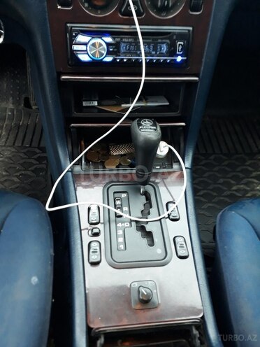 Mercedes E 220 1997, 320,000 km - 2.2 л - Bakı