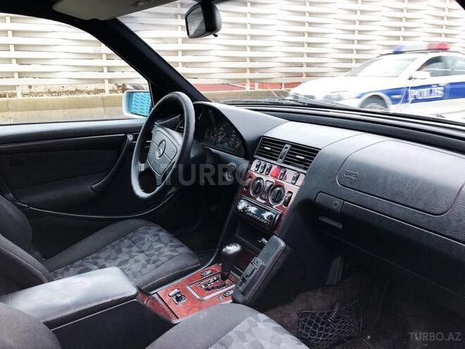 Mercedes C 180 1999, 251,000 km - 1.8 л - Bakı