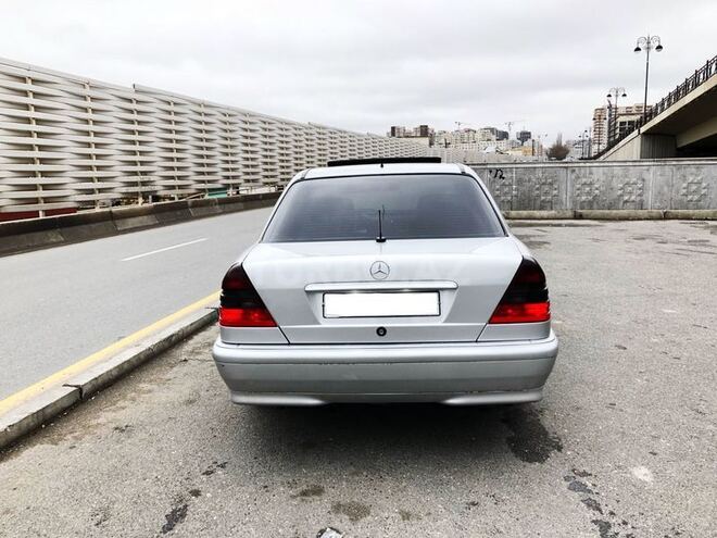Mercedes C 180 1999, 251,000 km - 1.8 л - Bakı