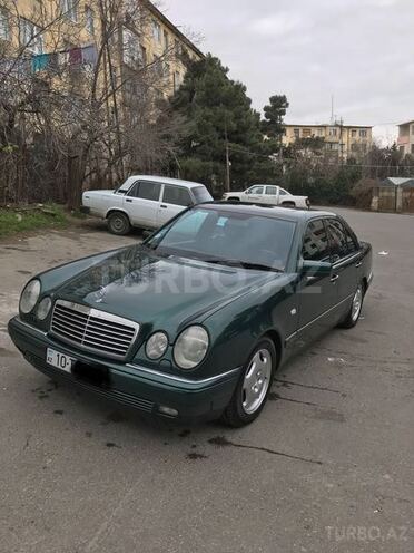 Mercedes E 240 1999, 282,280 km - 0.3 l - Bakı