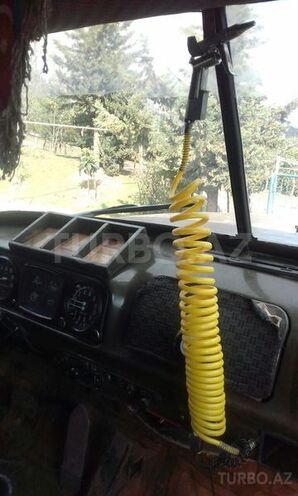 ZIL 131 1989, 4,857,000 km - 6.0 l - Astara