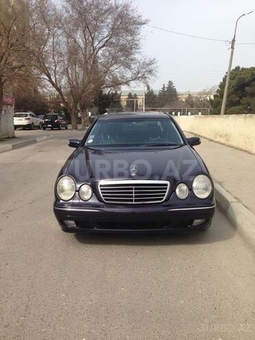 Mercedes E 320 2000, 245,000 km - 3.2 l - Bakı