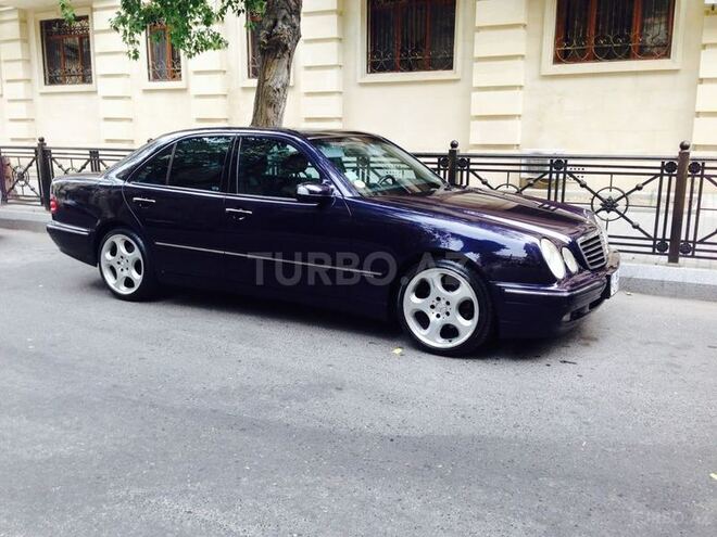 Mercedes E 320 2000, 245,000 km - 3.2 l - Bakı