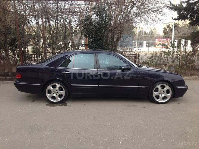 Mercedes E 320 2000, 245,000 km - 3.2 l - Bakı