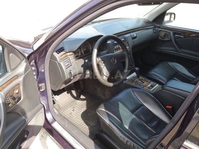 Mercedes E 320 2000, 245,000 km - 3.2 l - Bakı