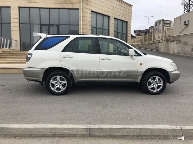 Toyota Harrier 2002, 160,000 km - 3.0 l - Bakı