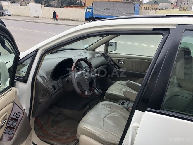 Toyota Harrier 2002, 160,000 km - 3.0 l - Bakı