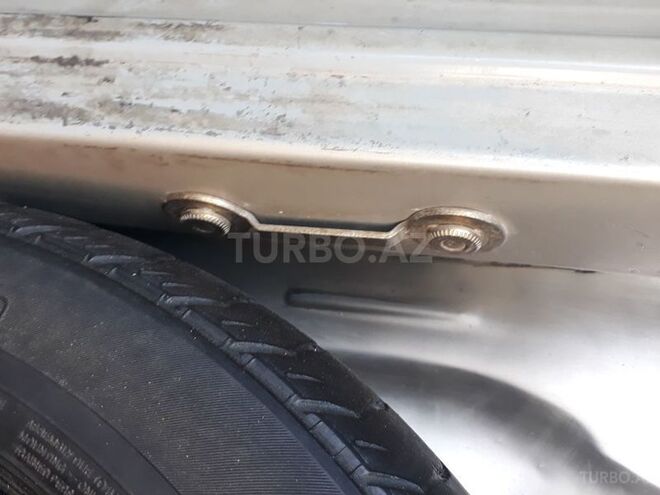 Mercedes E 320 2000, 250 km - 3.2 l - Bakı