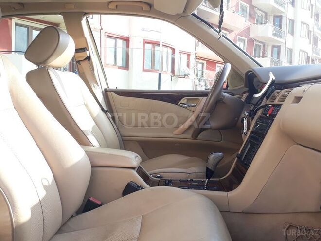 Mercedes E 320 2000, 250 km - 3.2 l - Bakı