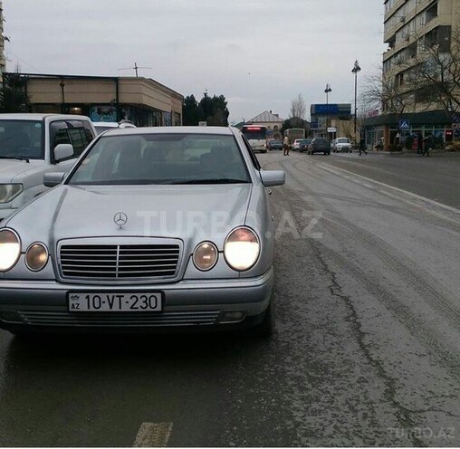 Mercedes E 230 1996, 420,000 km - 0.2 l - Bakı