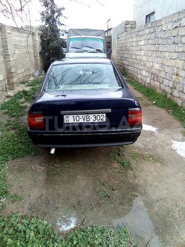 Opel Vectra 1992, 140,000 km - 1.6 l - Bakı