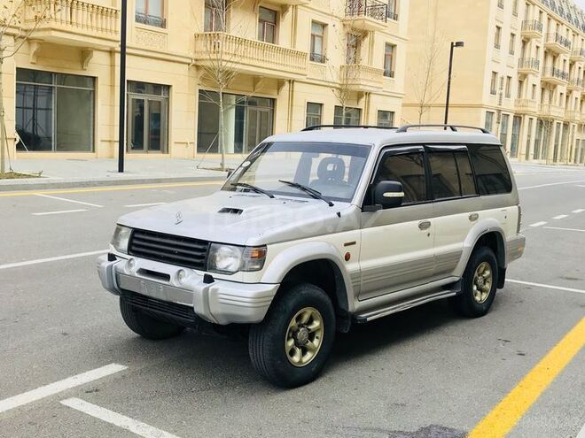 Mitsubishi Pajero 1996, 388,000 km - 2.8 l - Bakı