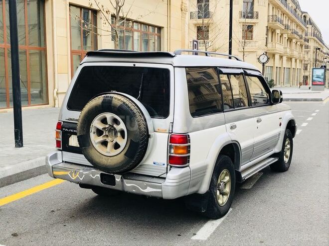 Mitsubishi Pajero 1996, 388,000 km - 2.8 l - Bakı