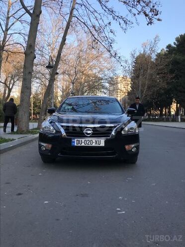 Nissan Sunny 2013, 63,000 km - 2.5 l - Bakı