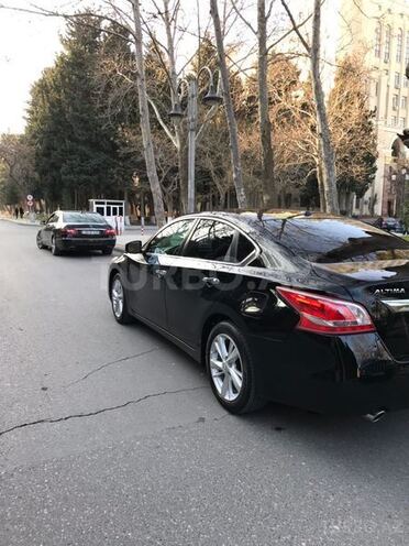 Nissan Sunny 2013, 63,000 km - 2.5 l - Bakı