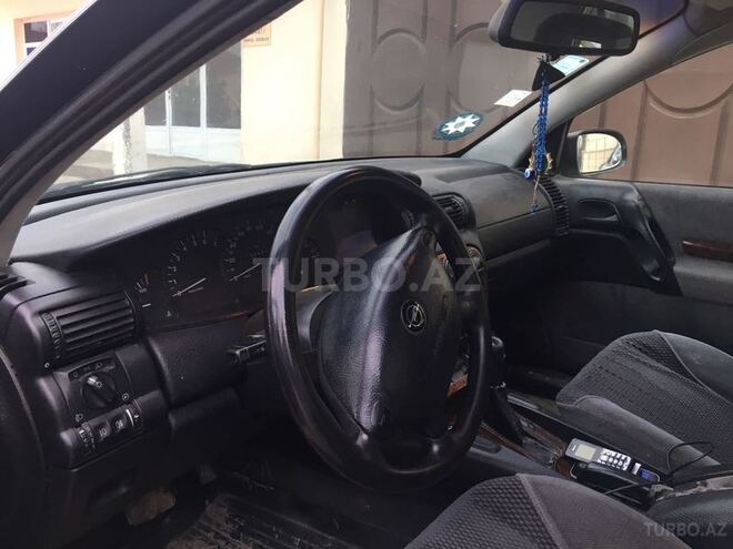 Opel Omega 1997, 283,256 km - 2.0 l - Salyan