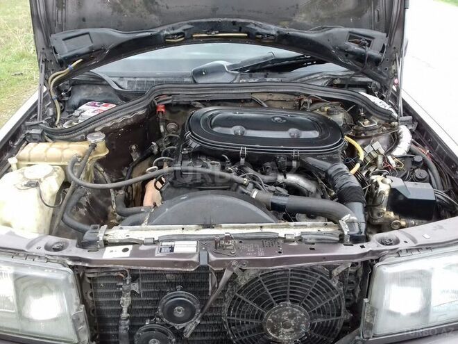 Mercedes 190 1992, 300,000 km - 2.0 l - Bakı