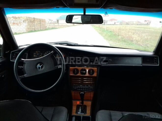 Mercedes 190 1992, 300,000 km - 2.0 l - Bakı